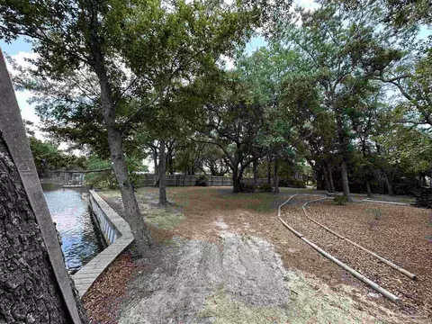 307 Katie St, Milton, FL 32583
