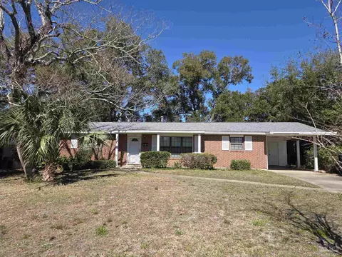 3325 Bluewater Dr, Pensacola, FL 32503
