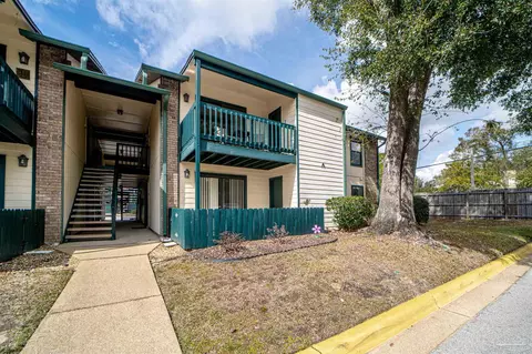 2299 Scenic Hwy #A8, Pensacola, FL 32503