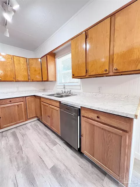 6562 Julia Dr, Milton, FL 32570 photo 12