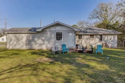 Exterior - 311 Booth Ave, Cantonment, FL 32533 photo 10 of 18