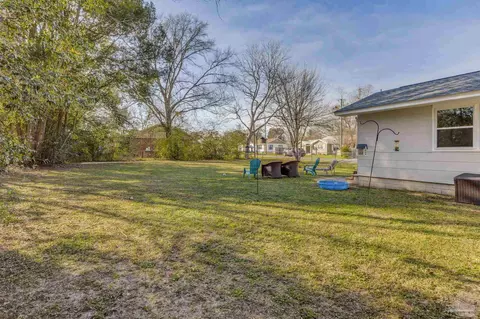 Exterior - 311 Booth Ave, Cantonment, FL 32533 photo 13 of 18