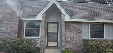 5749 Langley Cir, Pensacola, FL 32504