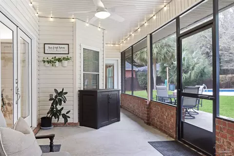 Exterior - 4226 N Cambridge Way, Pace, FL 32571 photo 5 of 12