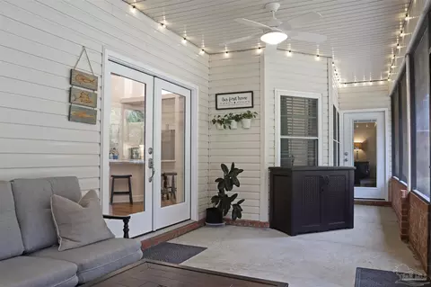 Exterior - 4226 N Cambridge Way, Pace, FL 32571 photo 4 of 12