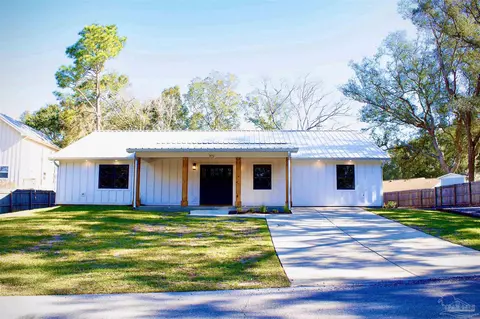 7672 Tuttle Blvd, Milton, FL 32583 photo 2