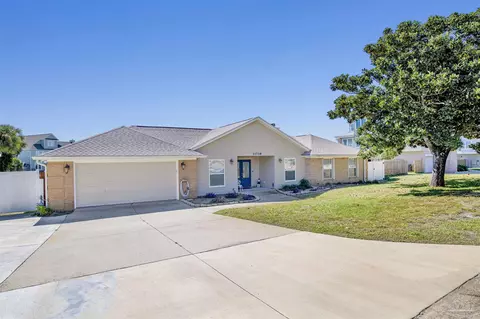 11739 Chanticleer Dr, Pensacola, FL 32507