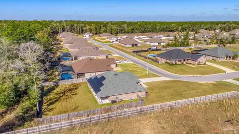 View/Area - 6506 Cedar Key Dr, Milton, FL 32570 photo 3 of 6