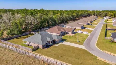 View/Area - 6506 Cedar Key Dr, Milton, FL 32570 photo 2 of 6