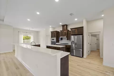 Kitchen - 6506 Cedar Key Dr, Milton, FL 32570 photo 4 of 4
