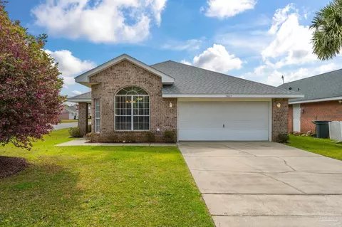 5013 Cocoa Dr, Pensacola, FL 32526