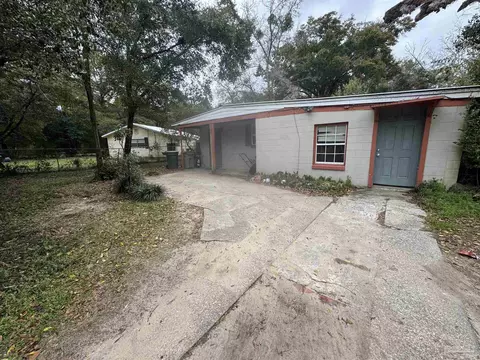 102 New Mexico Dr, Pensacola, FL 32505