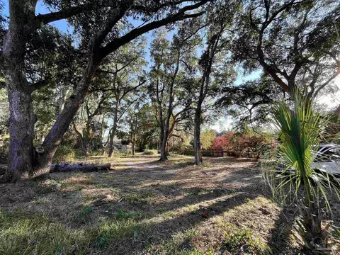 8900 Gerald Rd, Pensacola, FL 32507