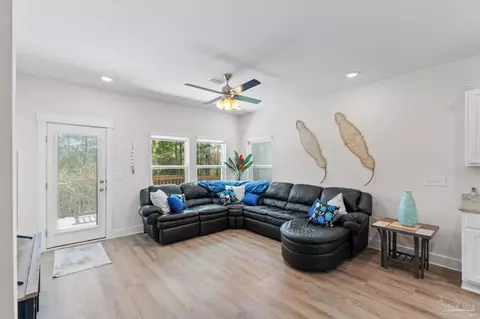 14357 Gardenglen Dr, Pensacola, FL 32507 photo 7