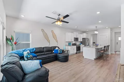 14357 Gardenglen Dr, Pensacola, FL 32507 photo 5