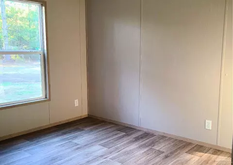 4918 Hirsch St, Milton, FL 32583 photo 8