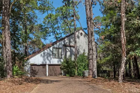 9036 Woodrun Rd, Pensacola, FL 32514