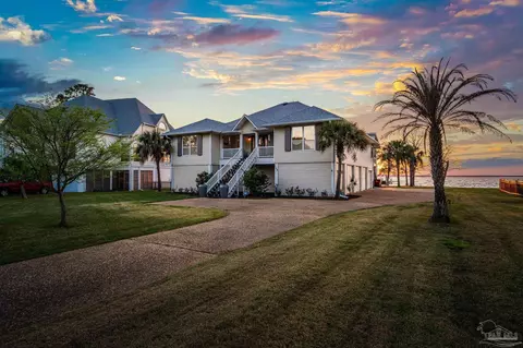 4508 Bayside Dr, Milton, FL 32583