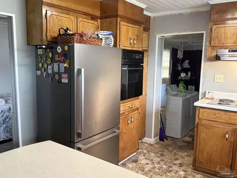Kitchen - 3971 Hwy 4, Jay, FL 32565 photo 3 of 3