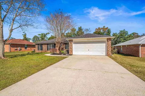 3121 Lost Creek Dr, Cantonment, FL 32533
