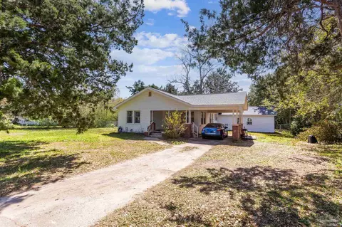 7 Oleander Dr, Pensacola, FL 32503