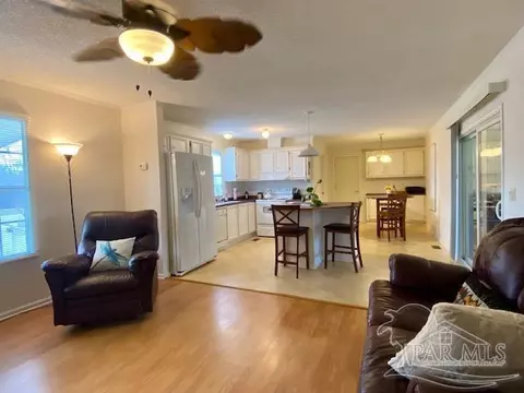 5116 Central Dr, Pace, FL 32571 photo 3