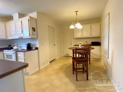 5116 Central Dr, Pace, FL 32571 photo 8