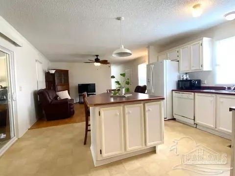5116 Central Dr, Pace, FL 32571 photo 12
