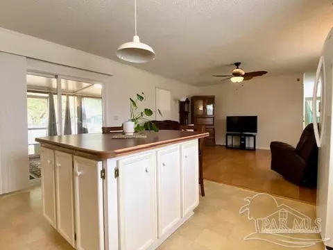 5116 Central Dr, Pace, FL 32571 photo 13