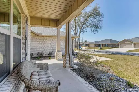 6505 Benelli Dr, Milton, FL 32570 photo 3