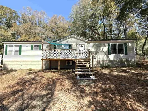 8494 Fortune Rd, Milton, FL 32583