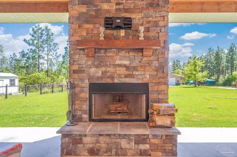 Exterior - 7568 Spears Crossing Ln, Pace, FL 32571 photo 6 of 13