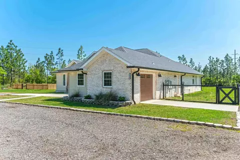 Exterior - 7568 Spears Crossing Ln, Pace, FL 32571 photo 4 of 13