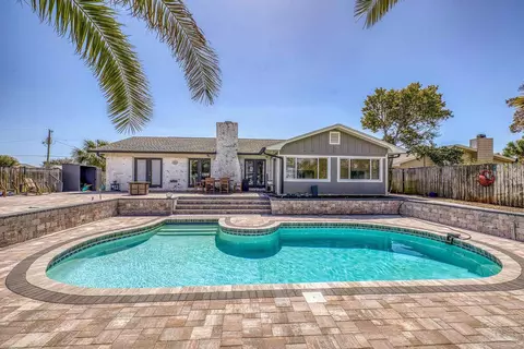 3346 Laurel Dr, Gulf Breeze, FL 32563