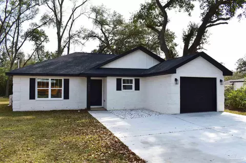 1011 Broad St, Pensacola, FL 32534