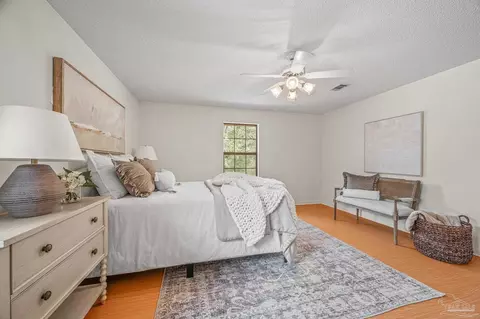 Bedroom - 2562 Renfroe Rd, Pace, FL 32571 photo 1 of 8