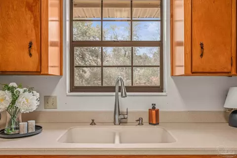 Kitchen - 2562 Renfroe Rd, Pace, FL 32571 photo 4 of 4