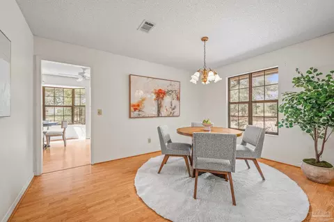 Dining - 2562 Renfroe Rd, Pace, FL 32571 photo 3 of 6