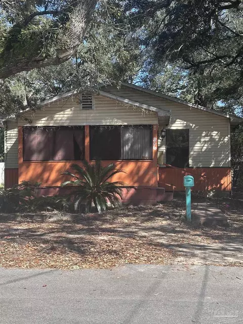 806 S Q St, Pensacola, FL 32502