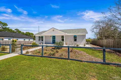 5114 Plateau Rd, Pensacola, FL 32507