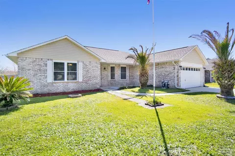 8007 Mark Ct, Pensacola, FL 32506