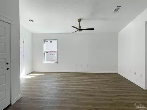 Living - 3241 Damon Dr, Milton, FL 32583 photo 1 of 1
