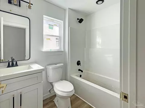 Bath - 3241 Damon Dr, Milton, FL 32583 photo 1 of 2
