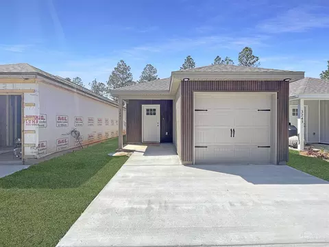 Exterior - 3241 Damon Dr, Milton, FL 32583 photo 1 of 2