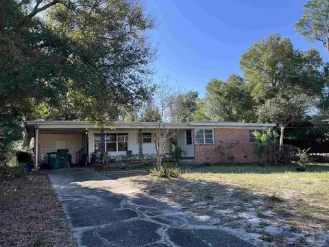 63 Highpoint Dr, Gulf Breeze, FL 32561