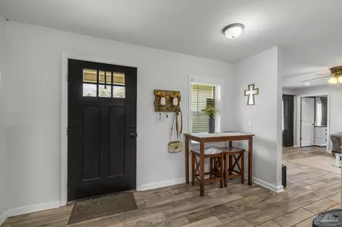 Entry Way - 5320 Hutto Ln, Jay, FL 32565 photo 1 of 2