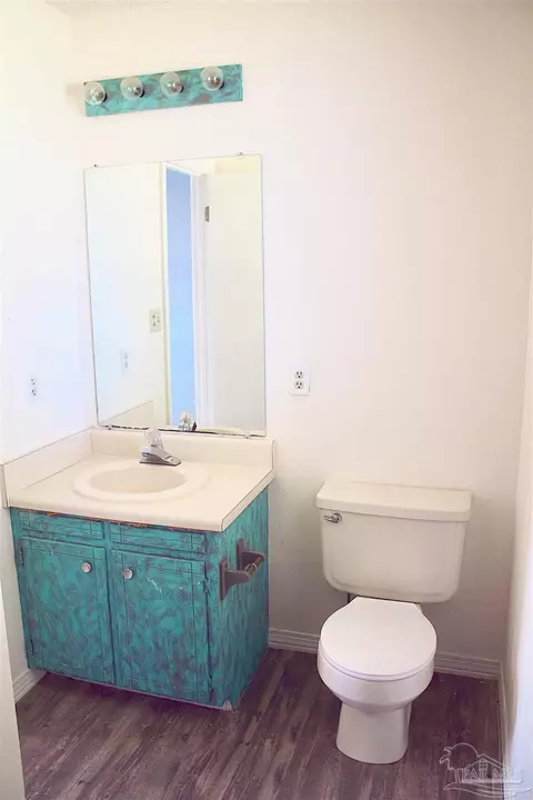Bath - 4050 Harrison Ave, Jay, FL 32565 photo 2 of 2