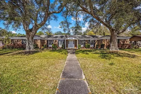 7792 Chesterfield Rd, Pensacola, FL 32506