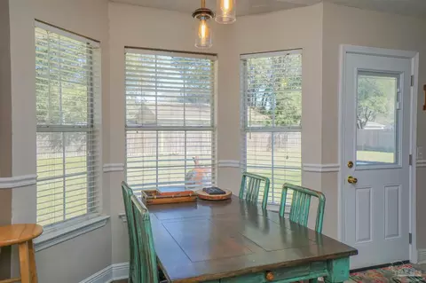 Dining - 4290 Castille Ave, Pace, FL 32571 photo 3 of 5