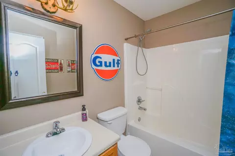Bath - 4290 Castille Ave, Pace, FL 32571 photo 1 of 4